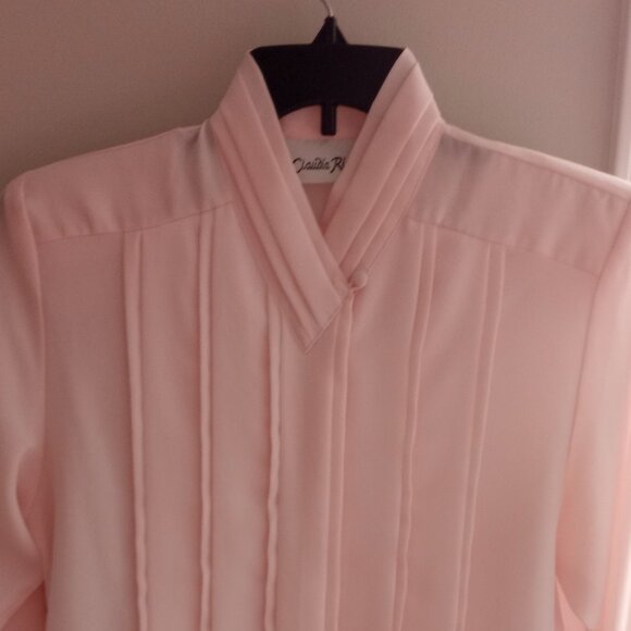 Vintage 'CLAUDIA RICHARD' Pastel Pink Blouse Size 10 EUC - Picture 1 of 15